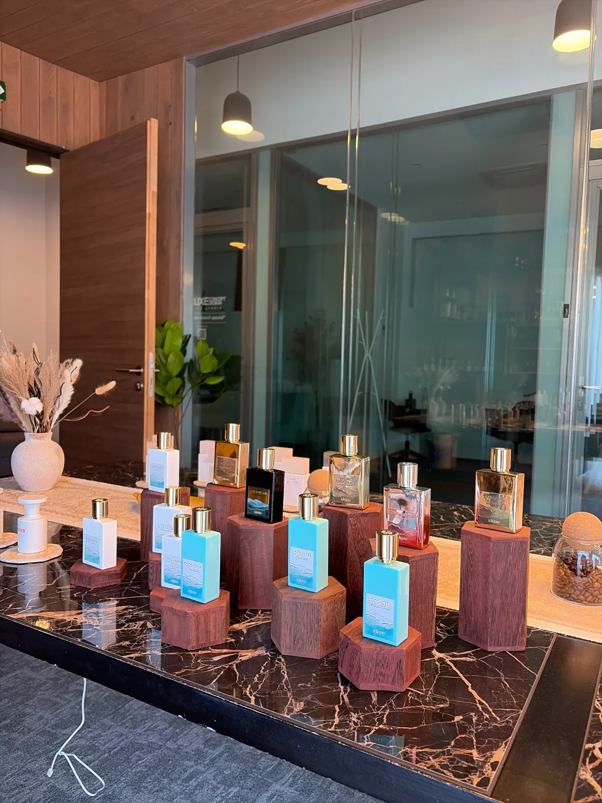 Private Scent gallery 5