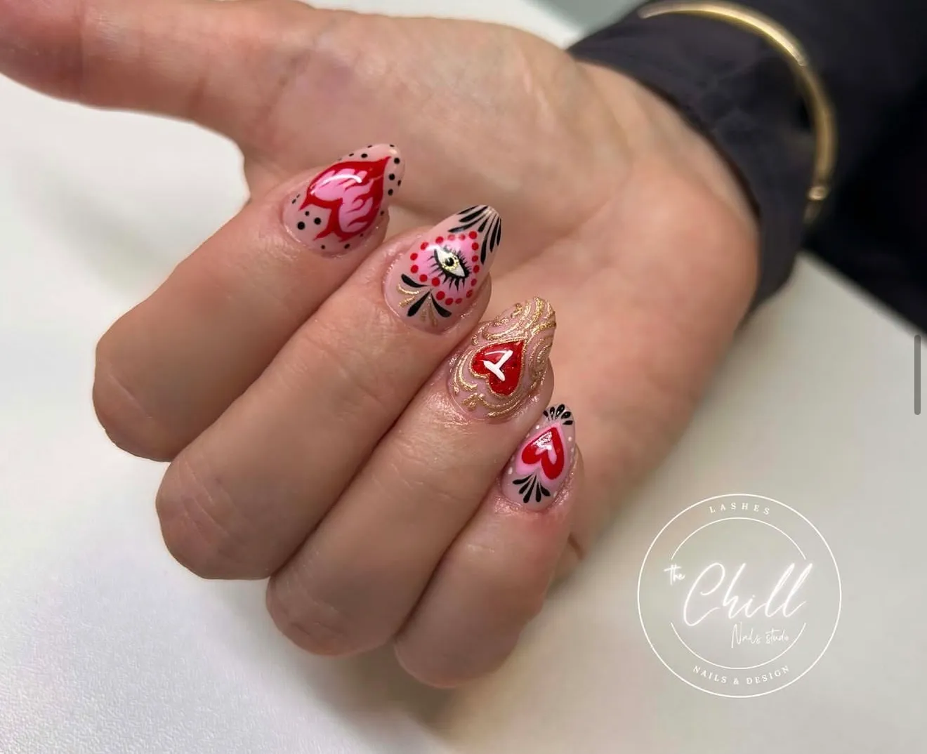 Chill Nails Studio 17