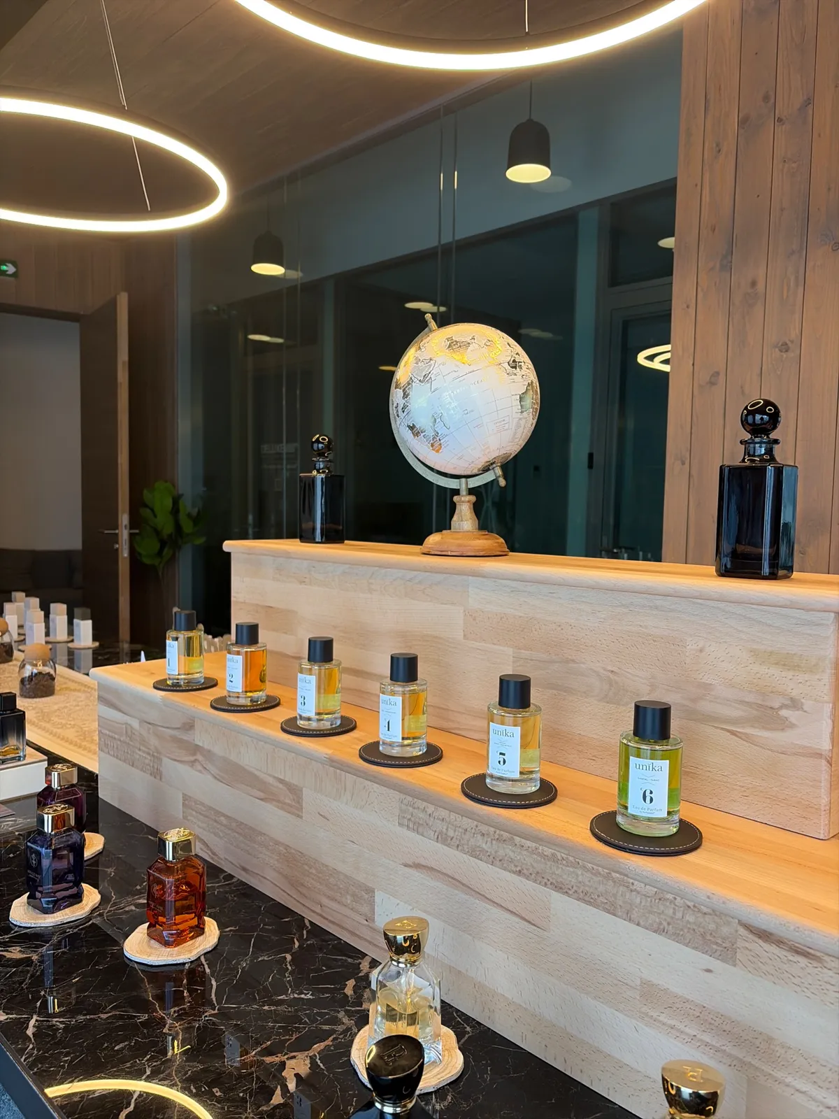 Private Scent gallery 3